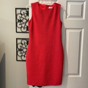 Calvin Klein Sheath Dress in Coral. Size 8.